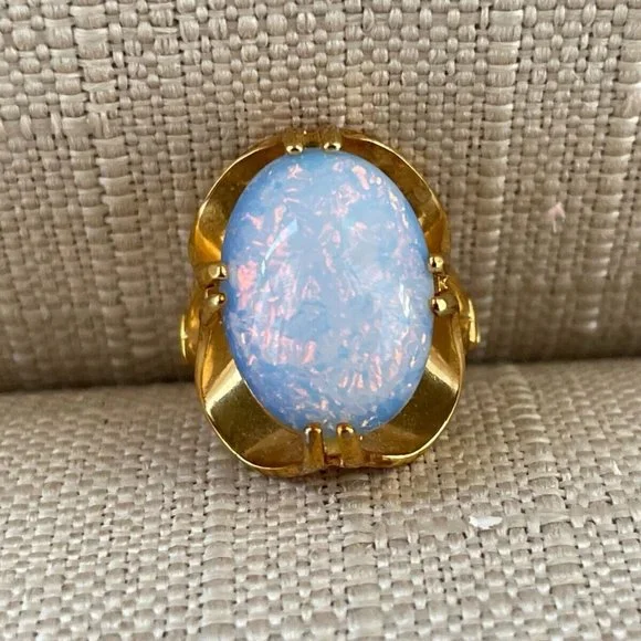 Women Ring Blue Faux Stone Gold Plated Fashion Jewelry Ring Size 7.5 - Picture 1 of 10